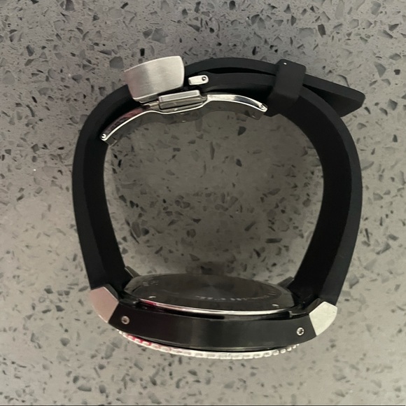 Gucci watch - Picture 4 of 6